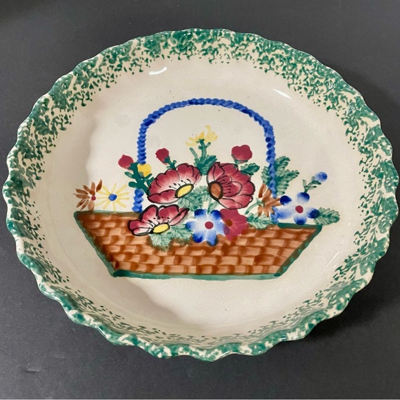 Flower Basket Pie Plate Pottery with Ruffle Edge in Green Sponge Paint 1980’s - Picture 2 of 8